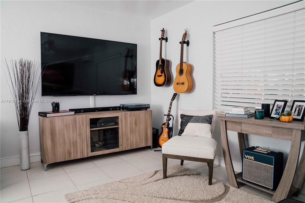 7901 SW 64th Ave unit 6, South Miami, FL 33143 - photo 1