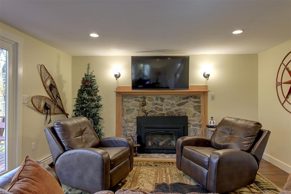 54 Ridge Cir, North Conway, NH 03860 - photo 1