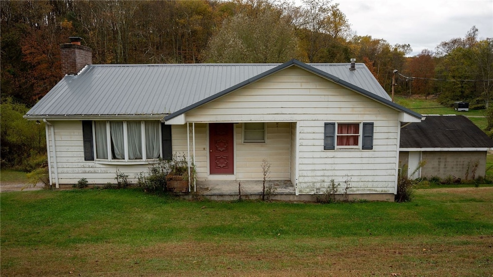 165 Frailey Rd, Shelocta, PA 15774 - photo 1