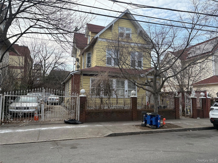 For Sale $1,500,000 • Co-Listing Agent