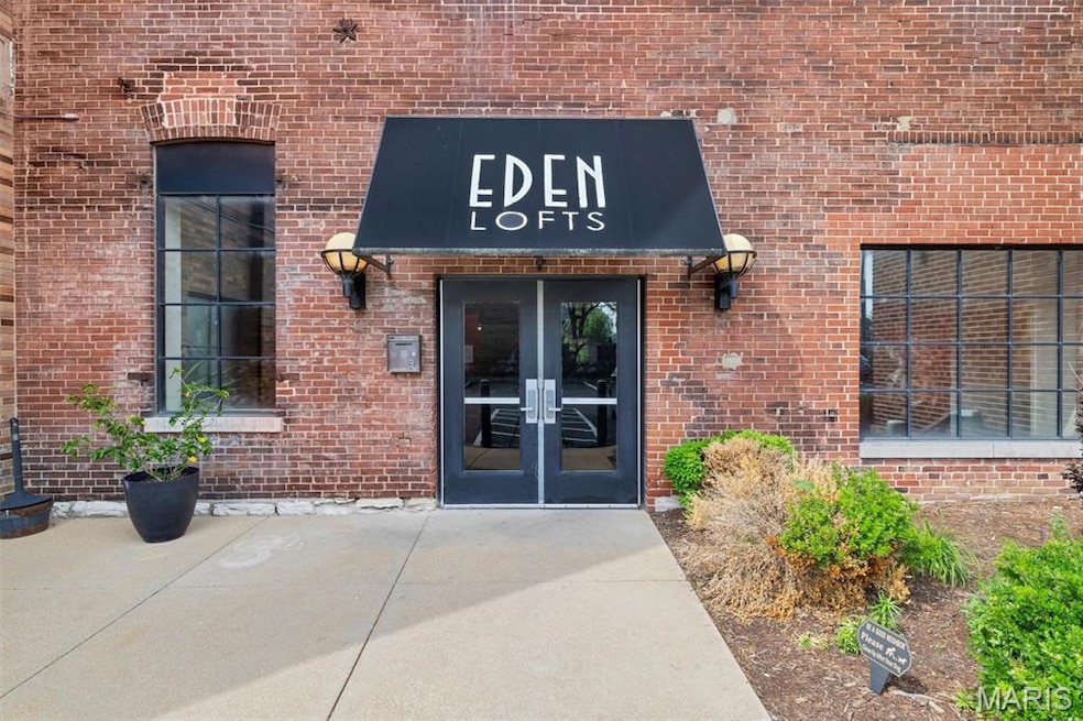 1720 Chouteau Ave unit 110, Saint Louis, MO 63103 - photo 1