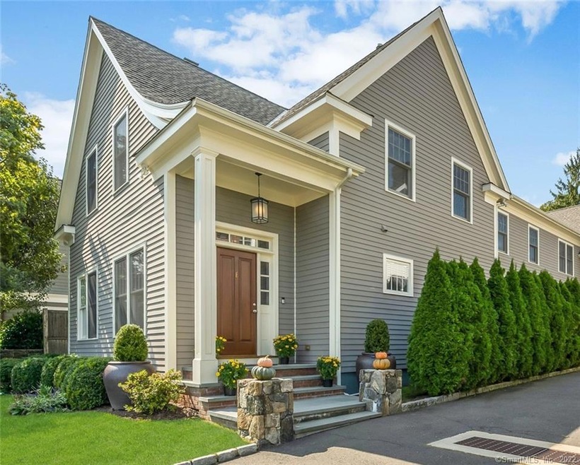 Sold $1,725,000 • Co-Listing Agent