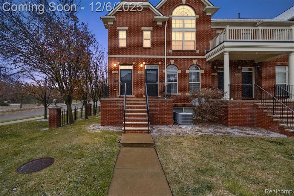 3293 Newbury Place unit 28, Troy, MI 48084 - photo 1