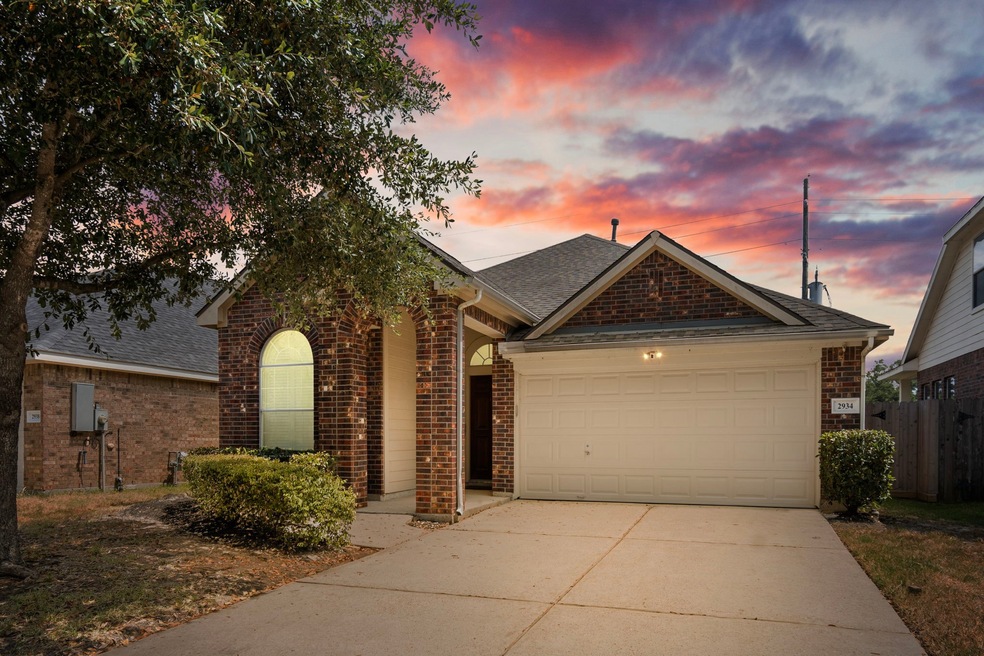 2934 Smokey Forest Ln, Spring, TX 77386 - photo 1