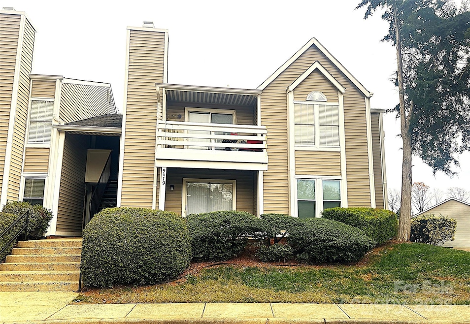 9619 Vinca Cir unit D, Charlotte, NC 28213 - photo 1
