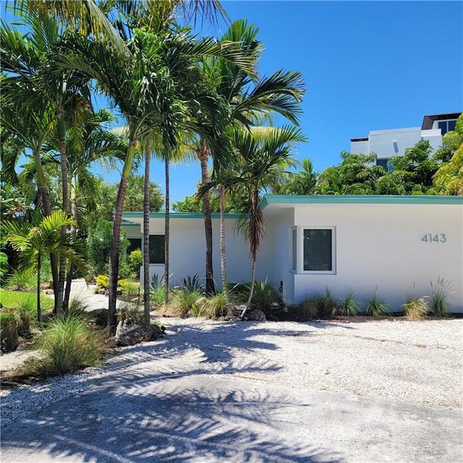 Tropical entryway for both units