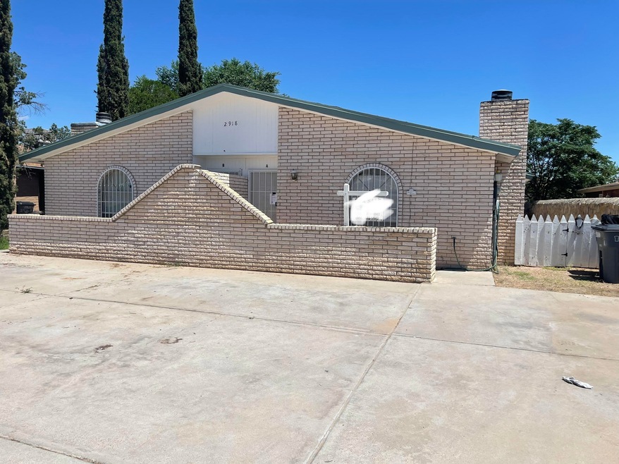 EAST GLEN NO SIGNAGE