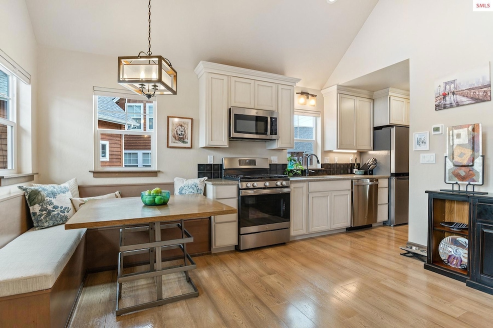For Sale $519,000 • Co-Listing Agent