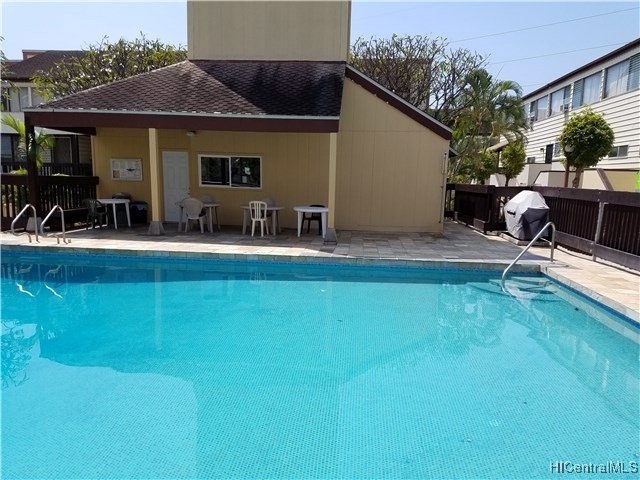Pool and BBQ area