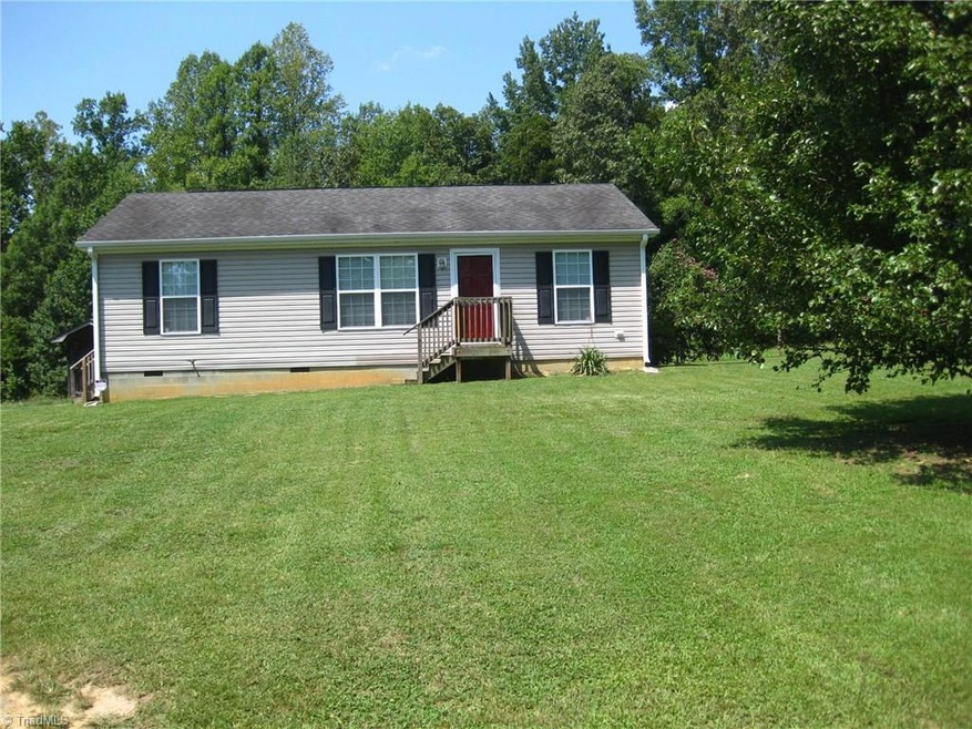 1208 Foxfire Rd, Asheboro, NC 27205 - photo 1