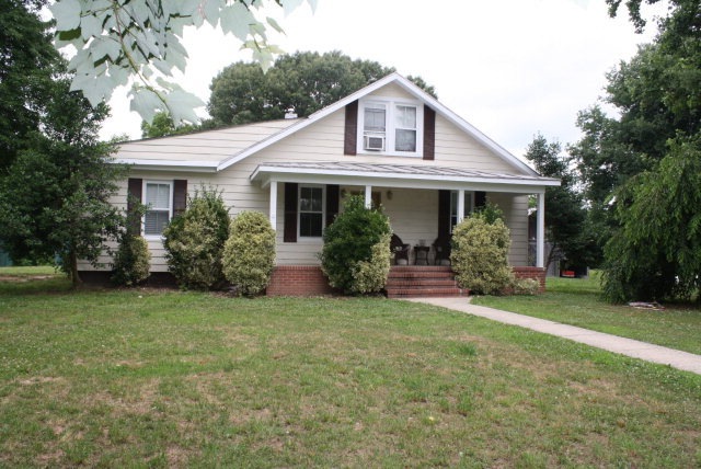 128 Dixie Ln, South Hill, VA 23970 - photo 1