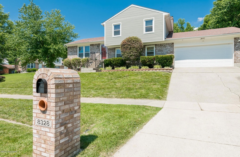 8328 Roseborough Rd, Louisville, KY 40228 - photo 1