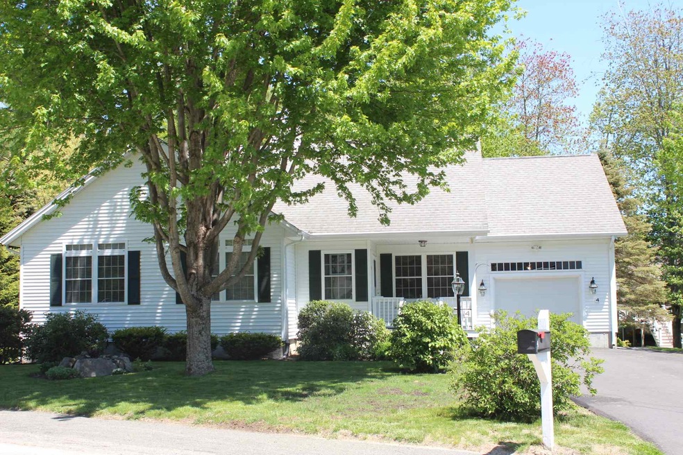 4 Kielty Dr, Newmarket, NH 03857 - photo 1