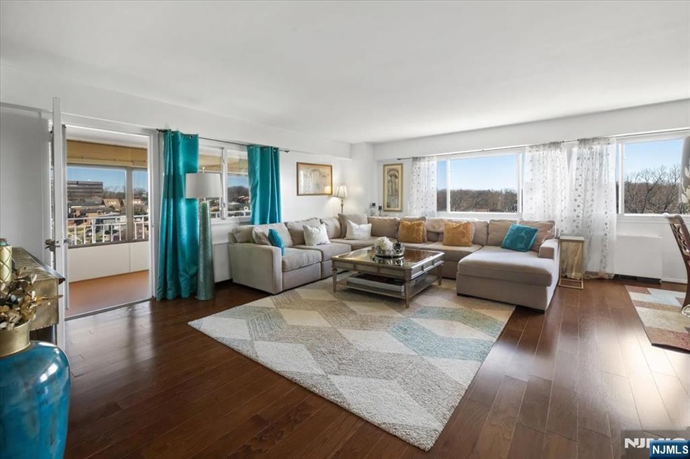 Sold $390,000 • Co-Listing Agent