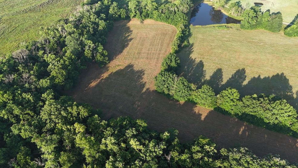 1740 Highway 240, Fayette, MO 65248 - photo 1