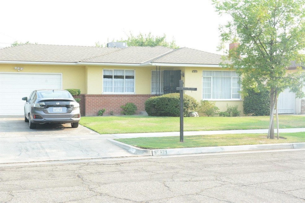 Well manicured front yard and well maintained exte