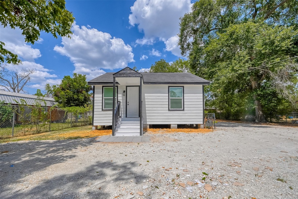 2401 Persimmon St, Houston, TX 77093 - photo 1