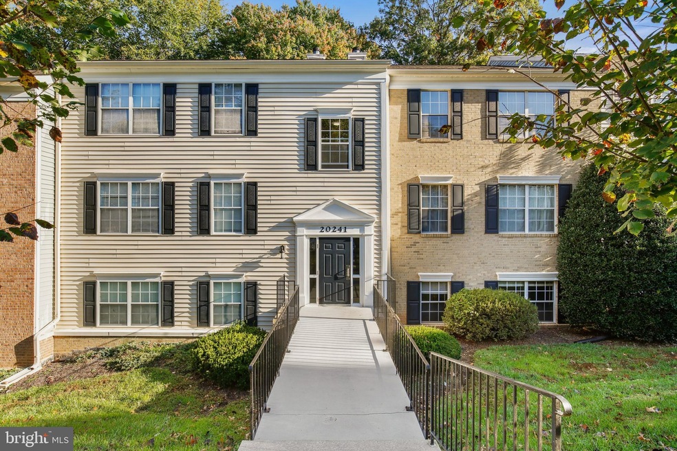 20241 Shipley Terrace unit 4-B-102, Germantown, MD 20874 - photo 1