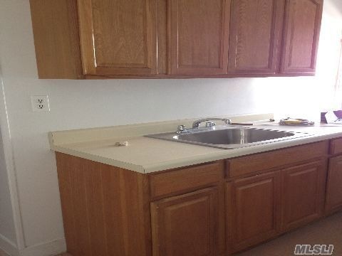 33 Hicks Ln unit C, Great Neck, NY 11024 - photo 1