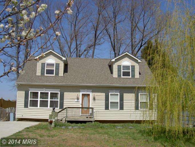 197 Mattox Ave, Colonial Beach, VA 22443 - photo 1