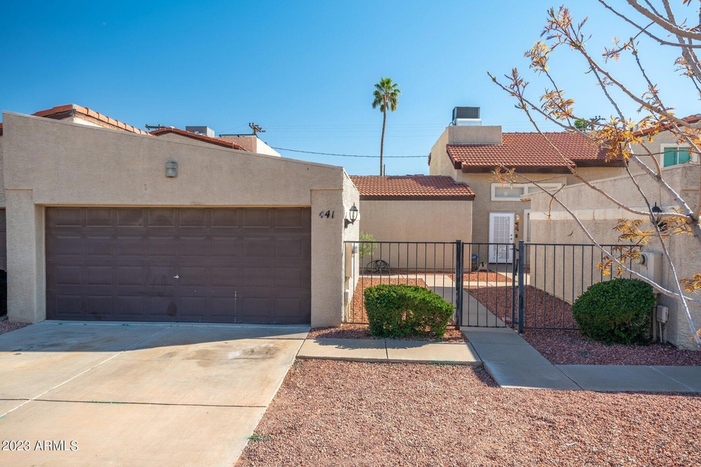 441 E Hidalgo Ave - 01