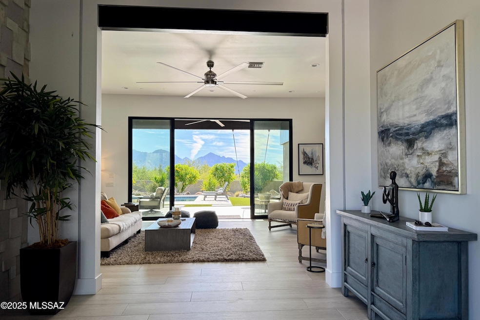 725 W Tortolita Mountain CI W, Tucson, AZ 85755 - photo 1