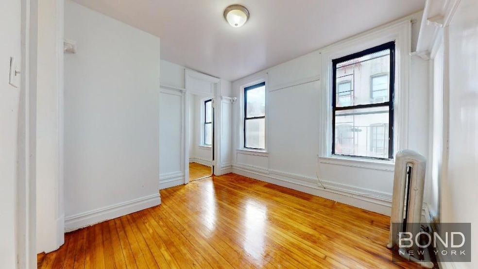 2485 Elm Place unit 2 E, Bronx, NY 10458 - photo 1