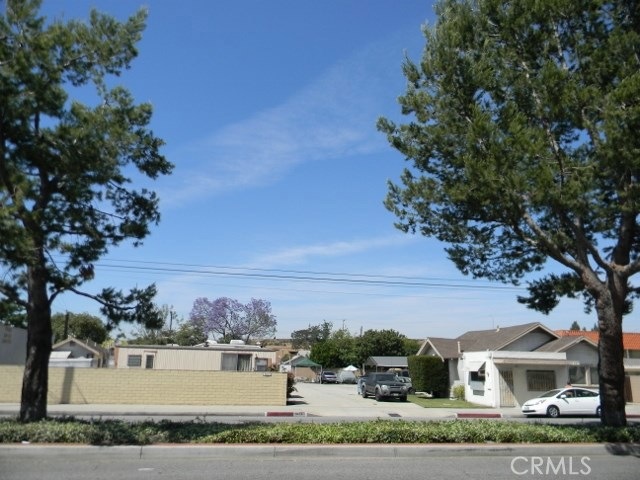 9453 Artesia Blvd, Bellflower, CA 90706 - photo 1