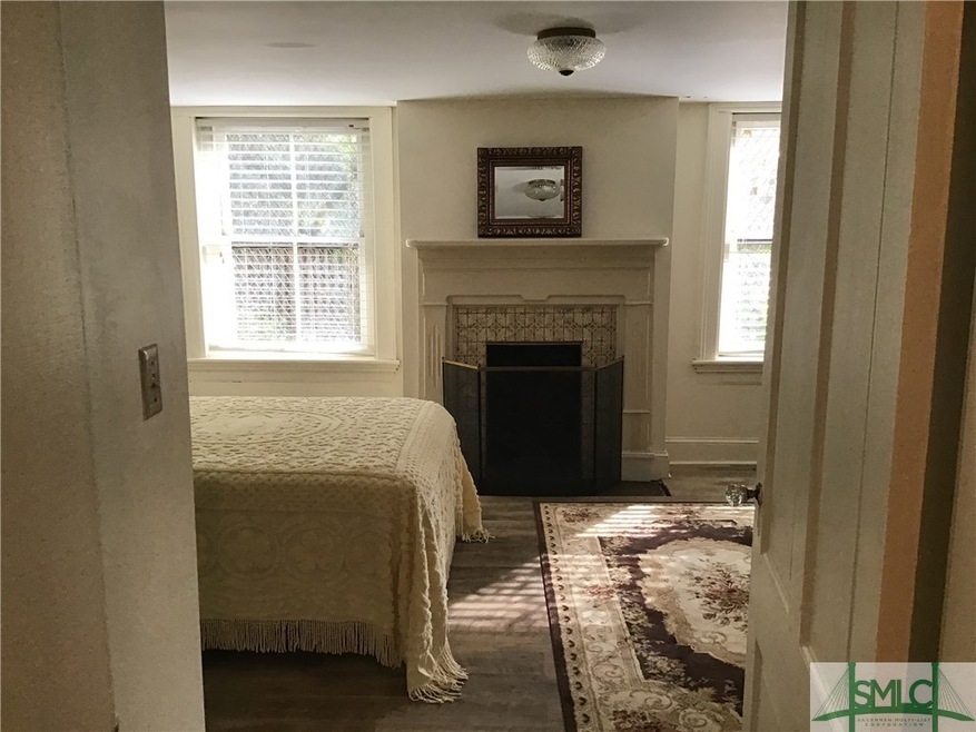 213 E Hall St unit 2, Savannah, GA 31401 - photo 1