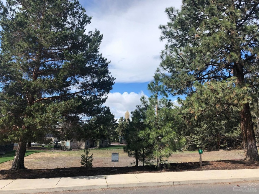 61545 SE Fargo Ln, Bend, OR 97702 - photo 1