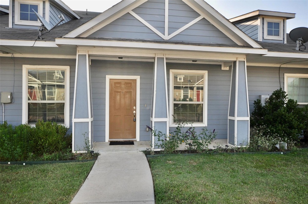 1149 Newcastle Dr, Weatherford, TX 76086 - photo 1