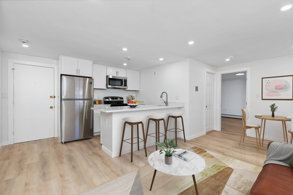 55 Broad St unit 18, Lynn, MA 01902 - photo 1