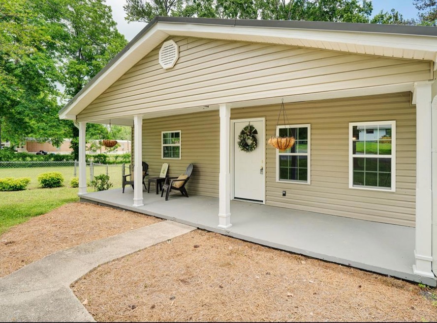 107 S Lakeshore Dr, Tunnel Hill, GA 30755 - photo 1