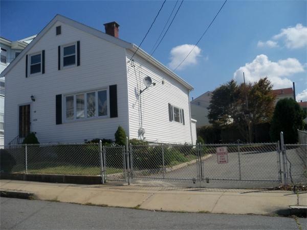 113 Tremont St unit 1, Fall River, MA 02720 - photo 1