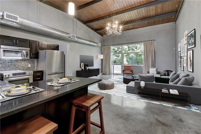 Bright and Inviting, Open Concept Kitchen/Living A