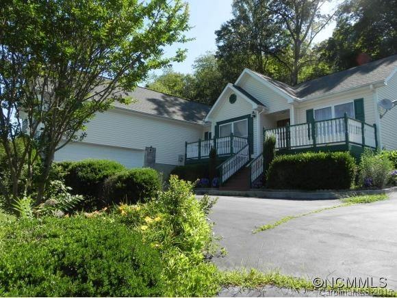 31 N Willow Brook Dr, Asheville, NC 28806 - photo 1