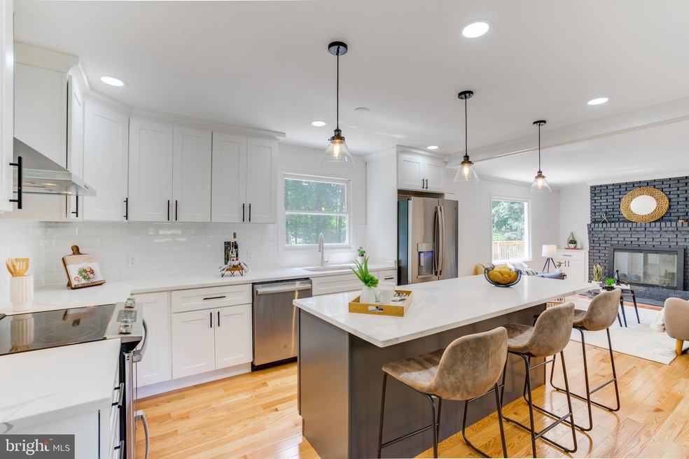 6511 Shamrock Rd, Manassas, VA 20112 - photo 1