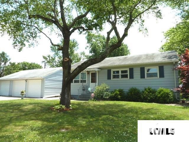 229 Welch Dr, Lincoln, IL 62656 - photo 1