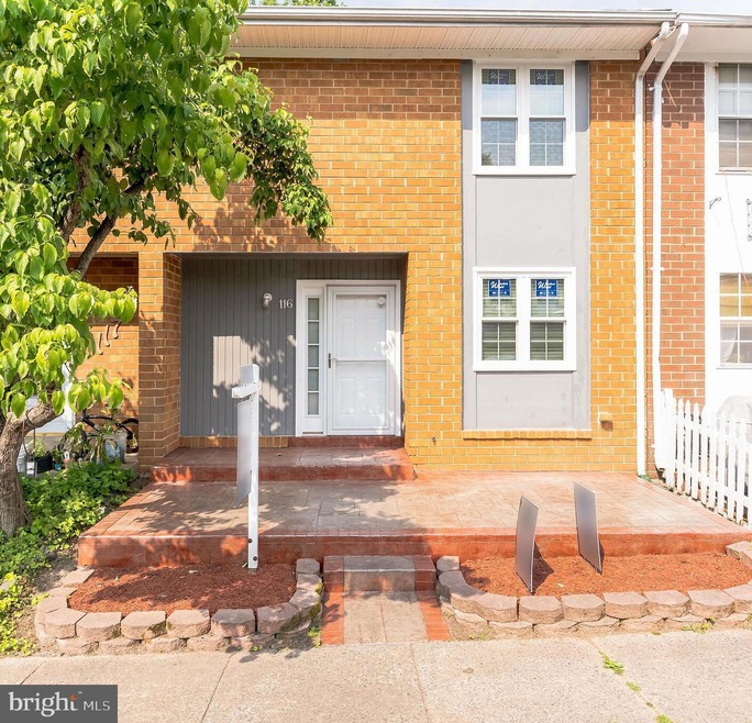 116 Oak Dr, Stafford, VA 22554 - photo 1