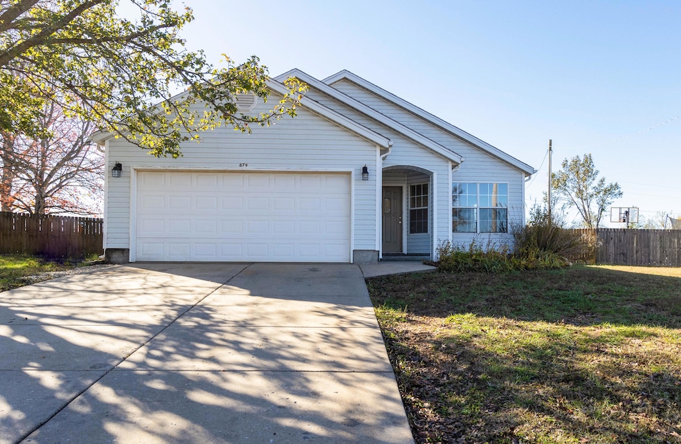 879 S Hickory Ln, Nixa, MO 65714 - photo 1