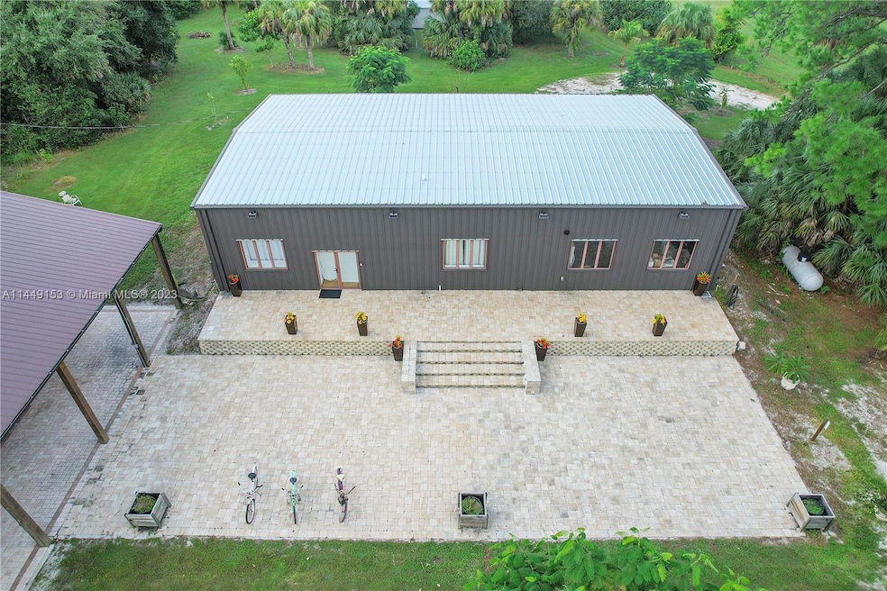 Sold $1,065,000 • Co-Listing Agent