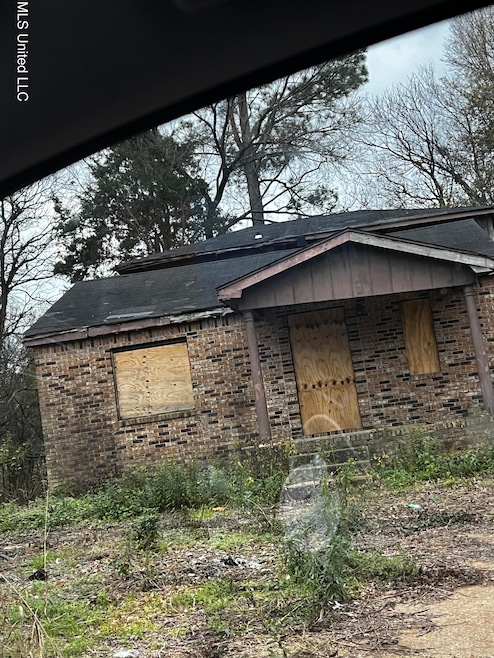 1323 W Mayes St, Jackson, MS 39213 - photo 1