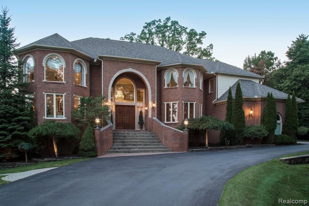 Approximately 300' Estate size driveway leading to
