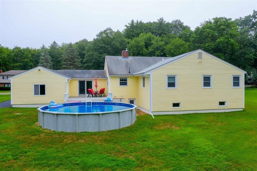 1054 Banfield Rd, Portsmouth, NH 03801 - photo 1