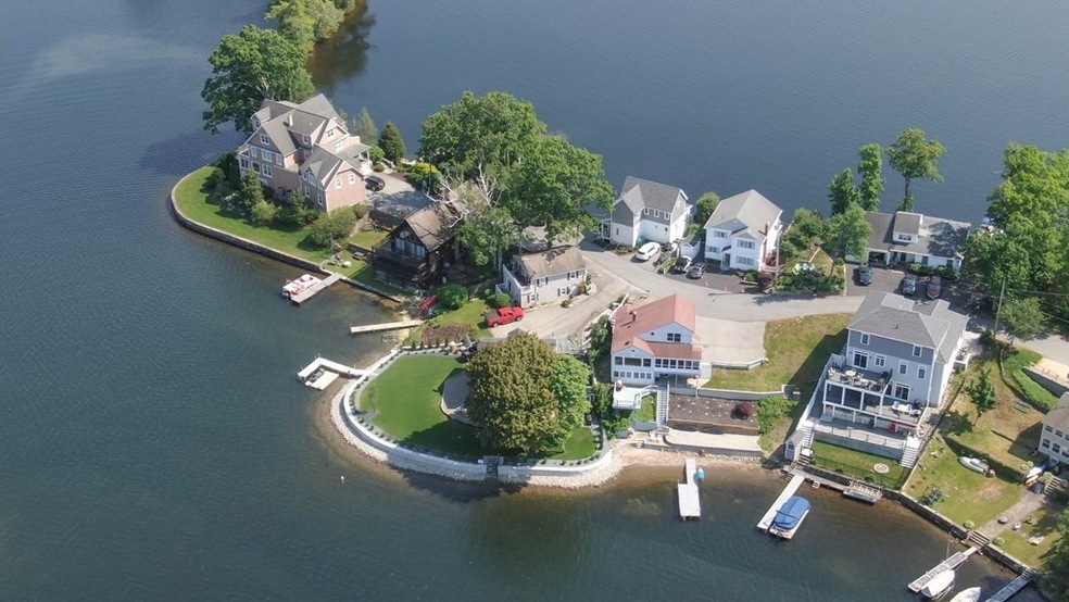 27 S Point Rd, Webster, MA 01570 - photo 1