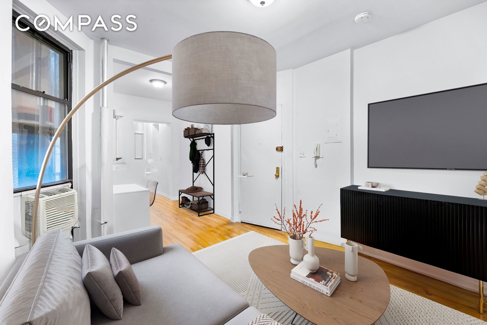 142 Sullivan St unit 19, New York, NY 10012 - photo 1