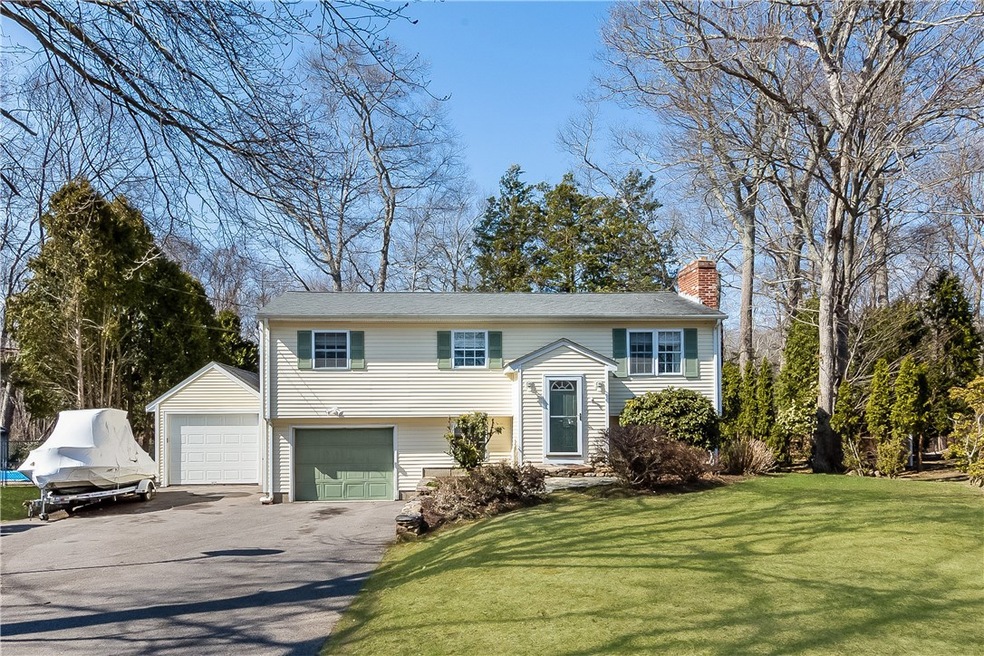 51 Greenwood Dr, Wakefield, RI 02879 - photo 1