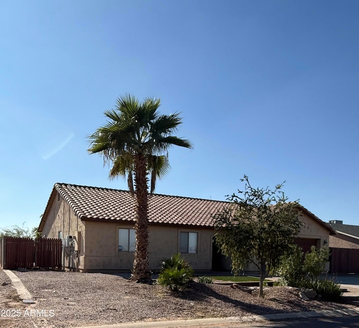 9925 W Bradshaw Dr, Arizona City, AZ 85123 - photo 1