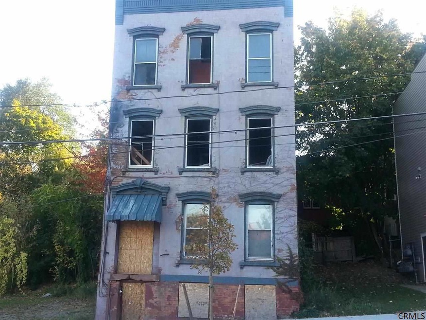 10 Morton Ave, Albany, NY 12202 - photo 1