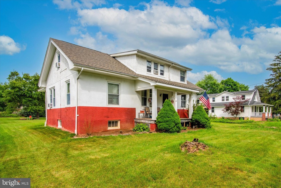 681 Park Rd, Lansdale, PA 19446 - photo 1